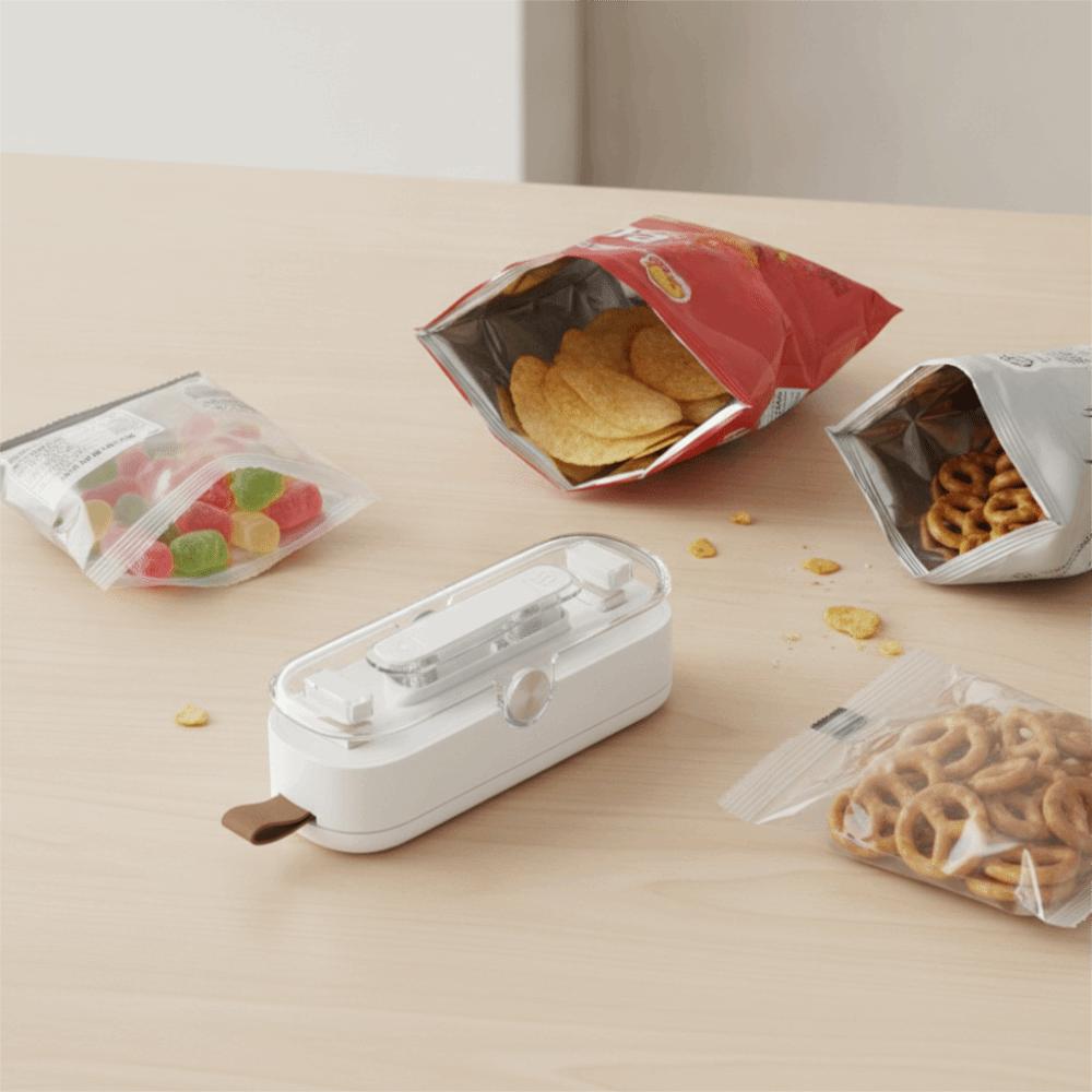 Battery-powered Mini Sealing Machine with Cutter Food Packaging Resealer Handmade Snack