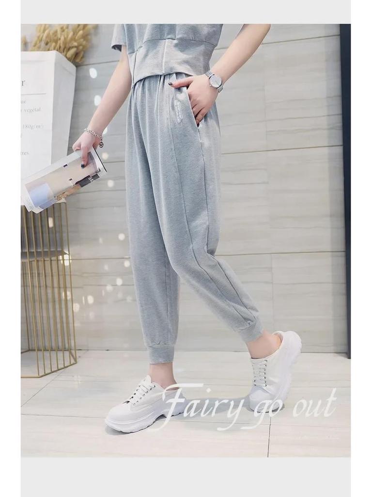Women's 2025 Summer Casual Two-Piece Set: Short-Sleeved Loose Top & Nine-Point Pants