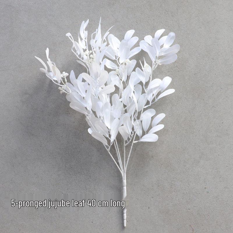 Weiße Hochzeitskapelle Decke Seidenblumen-Dekoration & Gangläufer