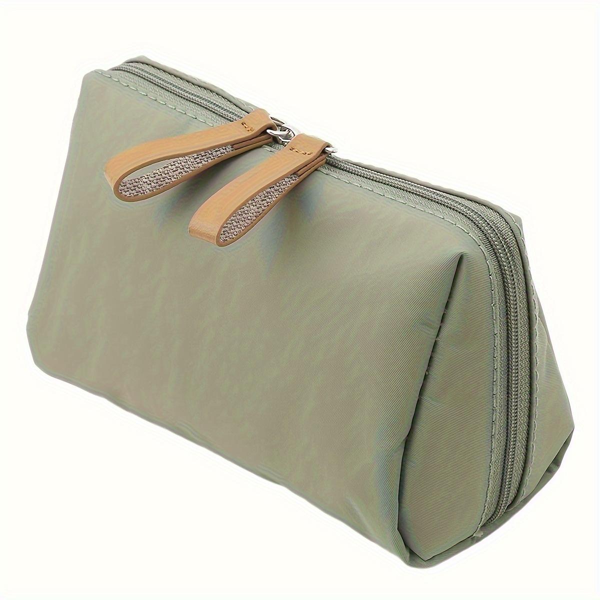 

1pc Compact, portable, waterproof women s makeup bag - Durable polyester structure, odorless mini makeup bag зелений