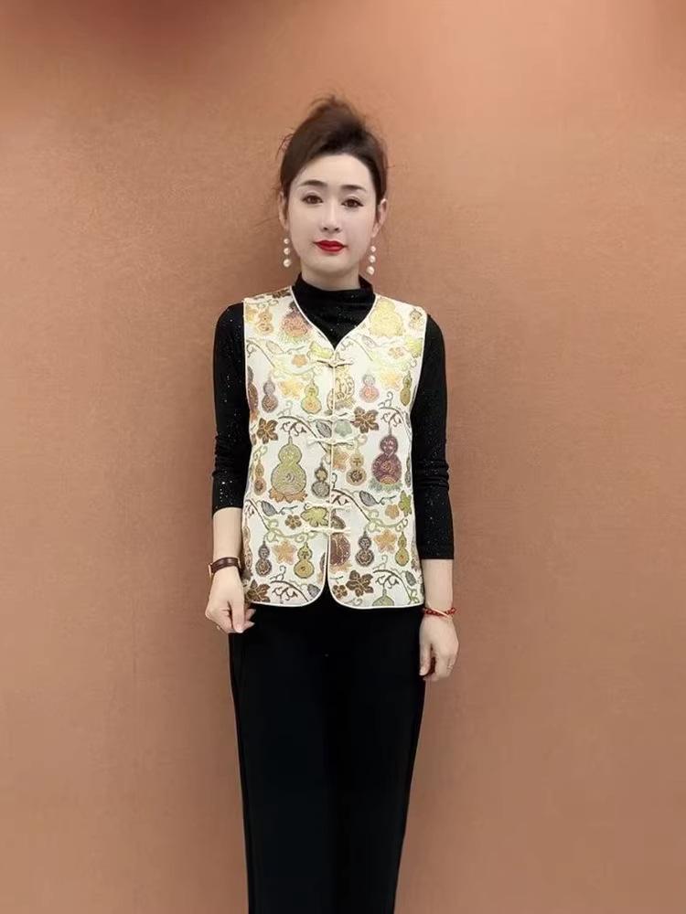 New Chinese Wind Jacquard Vest: Stylish Spring/Autumn Tang Suit for Middle-Aged & Elderly Women