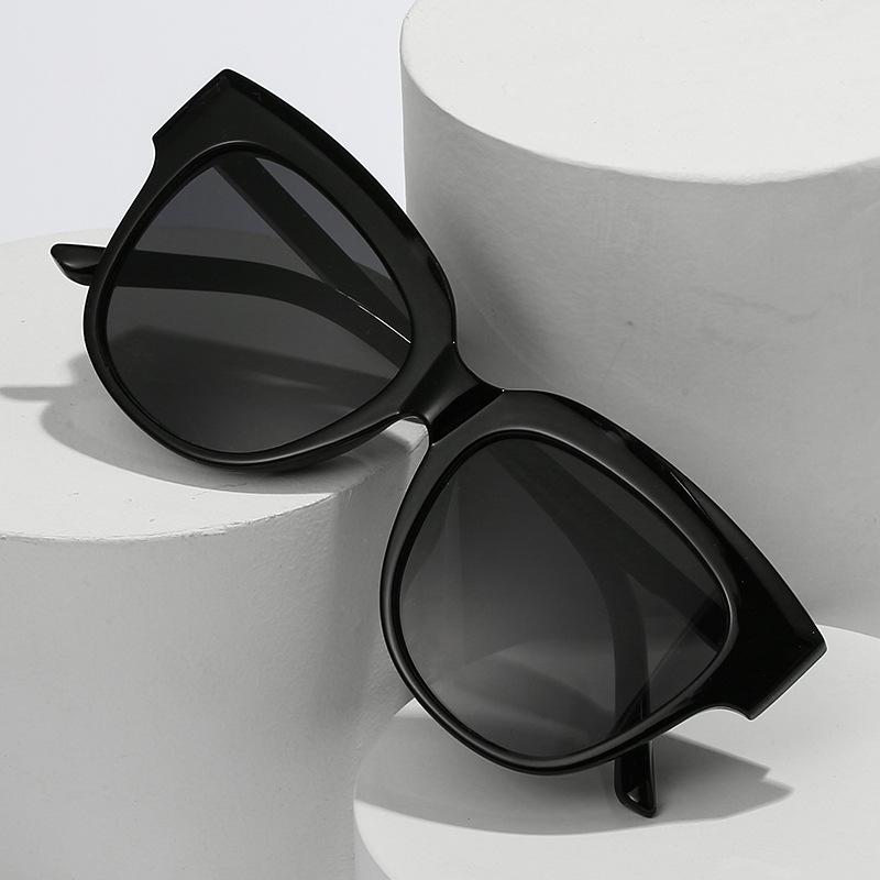 Simple designer personalized cat eye large frame sunglasses for men and women, retro candy contrasting color YK sunglasses