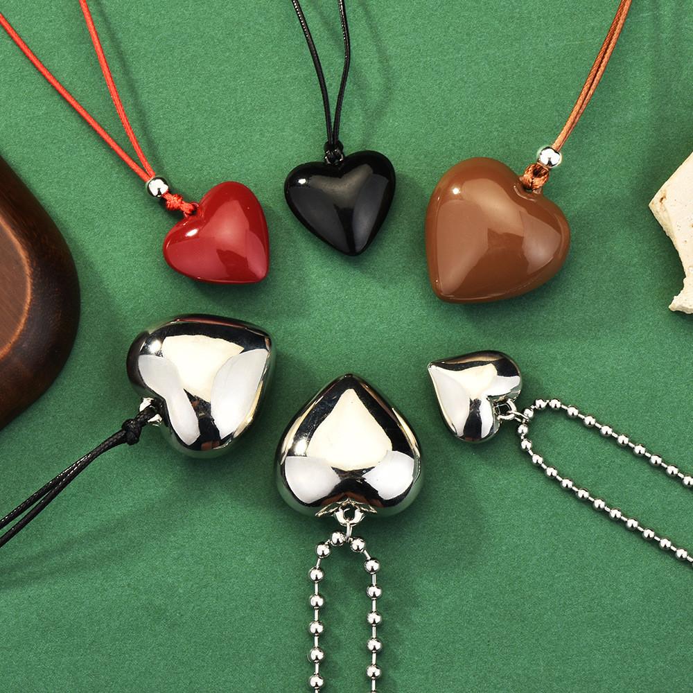 Silver Premium Heart Pendant Necklace Stylish Long Chain Accessory For Lovers Fashion