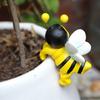 Set of 2 Resin Hanging Bee Statues Planter Pot Decorations Bee Figure Plant Pot Hanger for Home Garden Patio Lawn Yard Ornaments