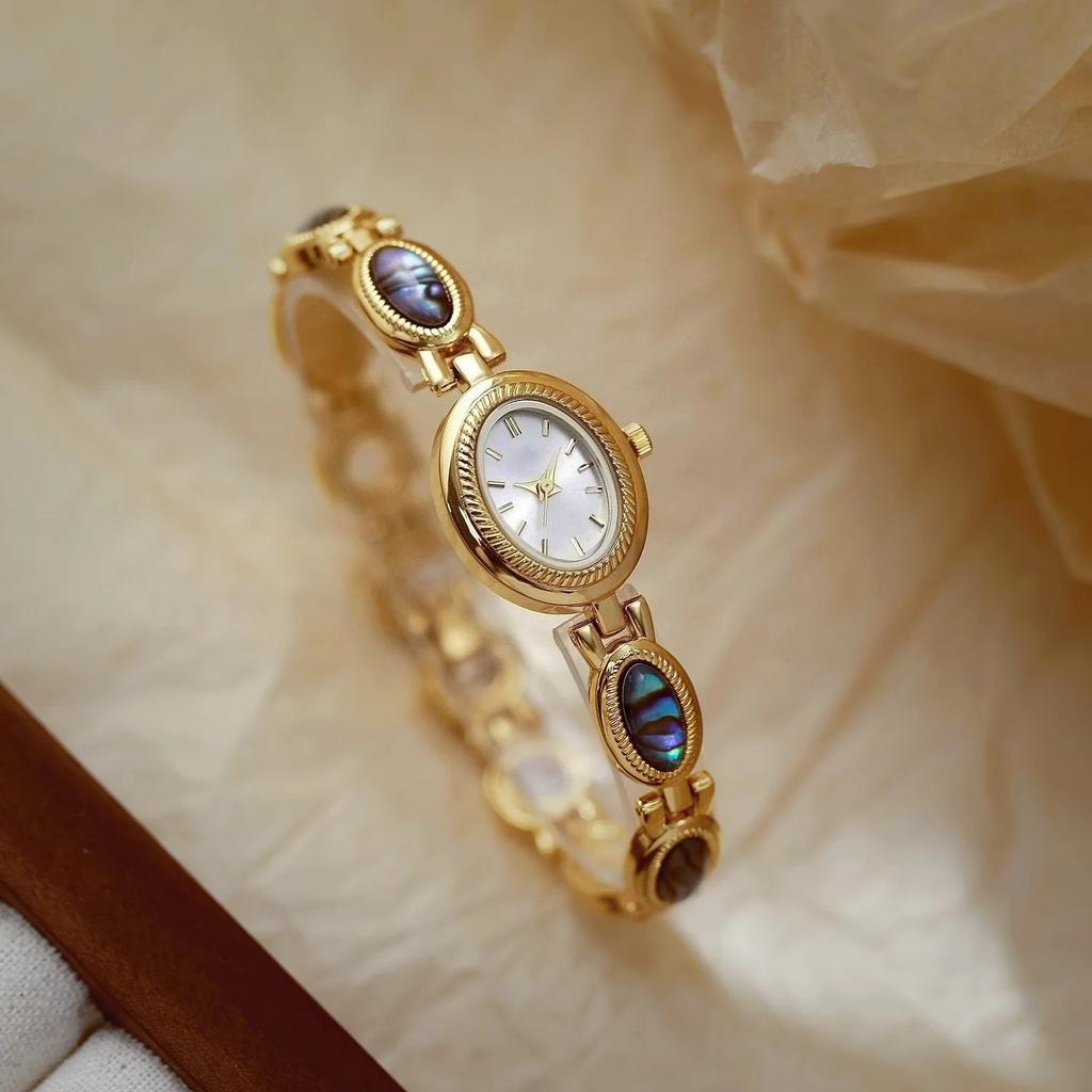 Woman Colorful Shell Vintage Wristwatch Bracelet Dial Analog Quartz Watch Clock Girls Gifts