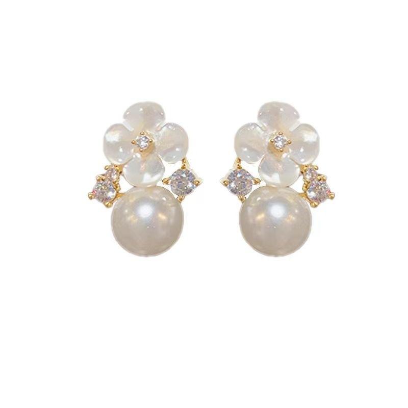 Han Chao's new Mori sweet literary style fashion flower stud earrings high-end temperament earrings earrings