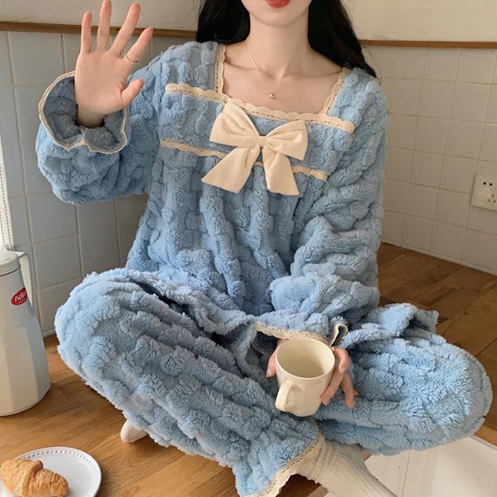 Women's Princess Style Coral Velvet Pajamas - Autumn Lace, Thick & Warm Home Suit