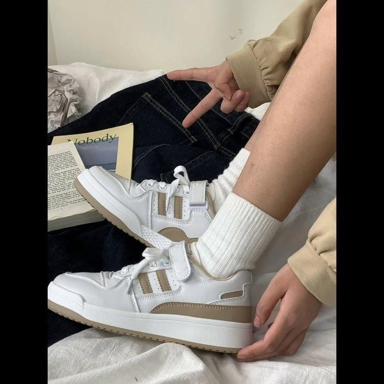 2025 spring new Hong Kong style little white shoes ins super fire versatile height increase casual shoes children's students sports board shoes