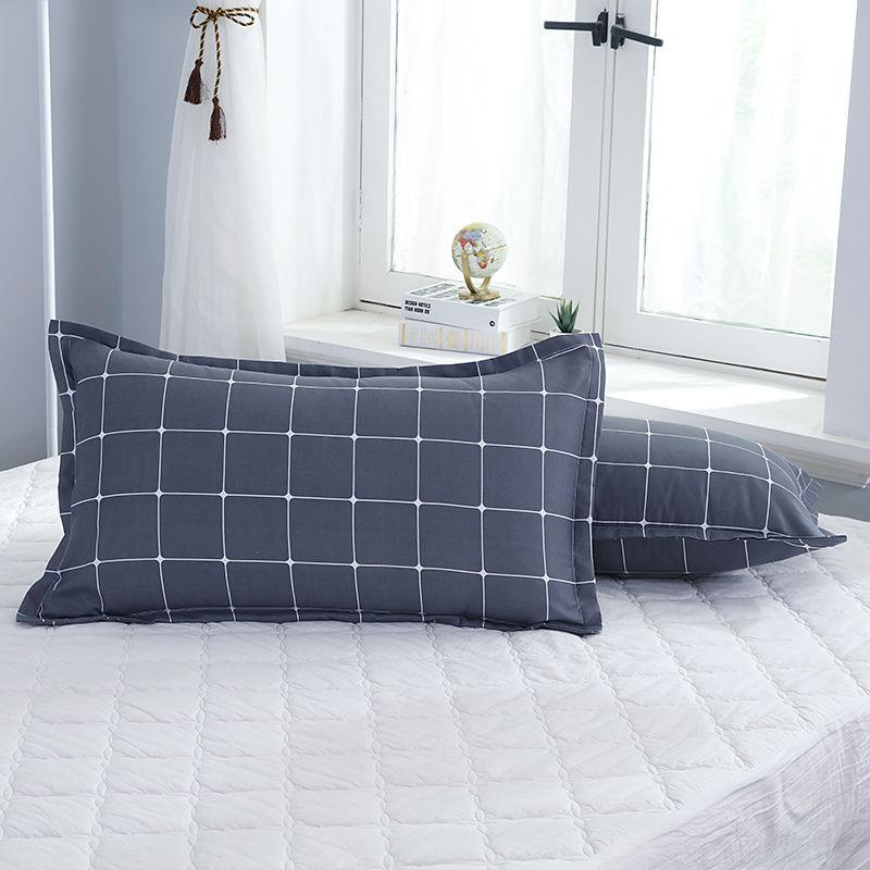 

1 пара наволочек, приятная на ощупь наволочка из плотного ворса, универсальная для всех сезонов, легко чистится, в комплект не входит наволочка Longing