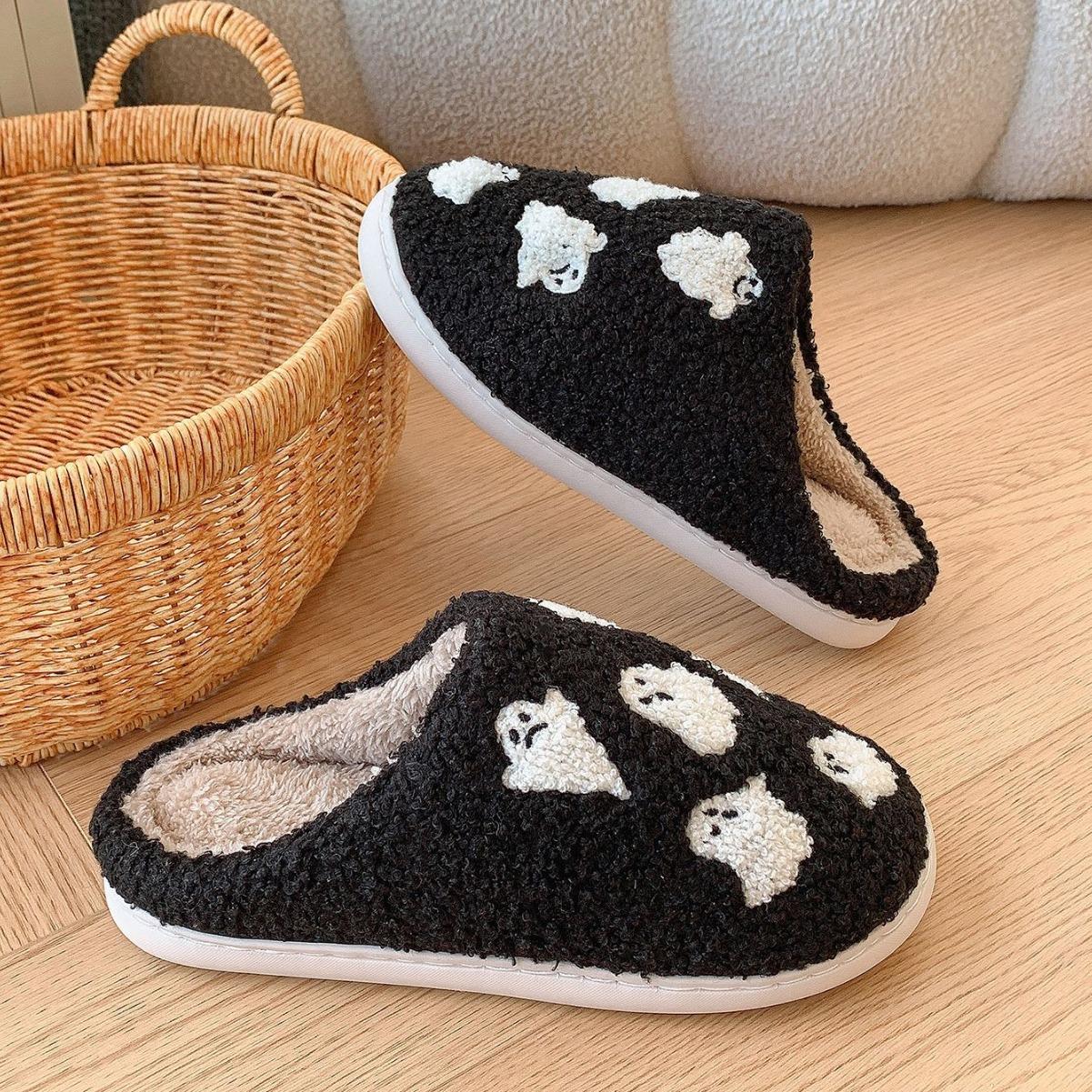 

Трансграничные точечные тапочки-маленькие привидения на Хэллоуин, пушистые тапочки для пары, домашние хлопковые тапочки, нескользящие, теплые хлопковые тапочки Size 42-43 белый