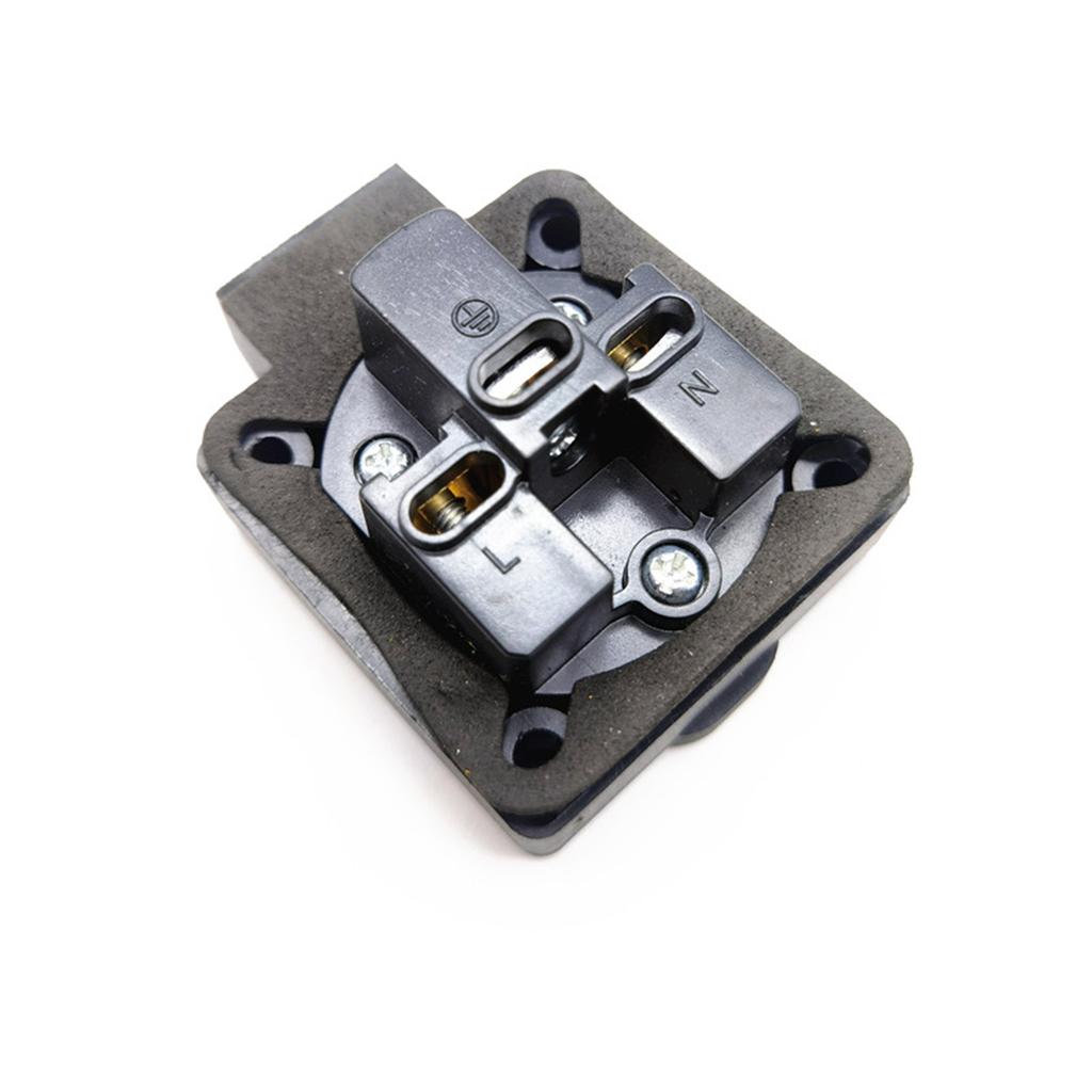 Industrial Waterproof Socket Dustproof Outlet with Cover Electrical Wiring Receptacle Outlet for Gasoline Generator