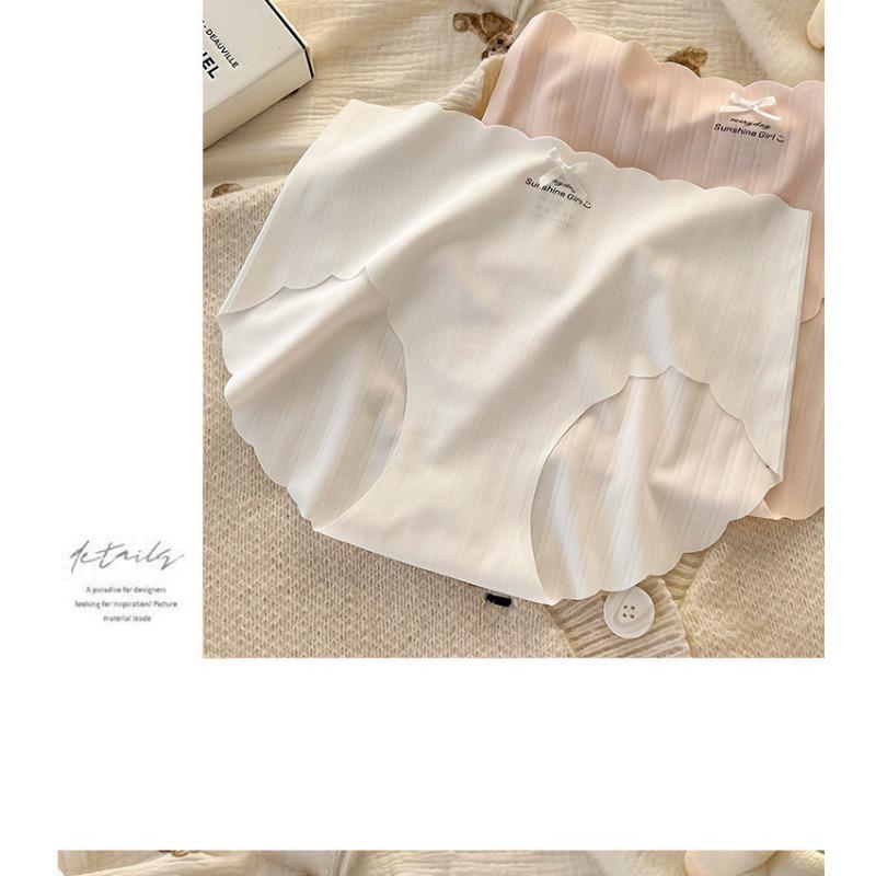Women Mid Waist Seamless Antibacterial Ice Silk Panties With Pure Cotton Crotch