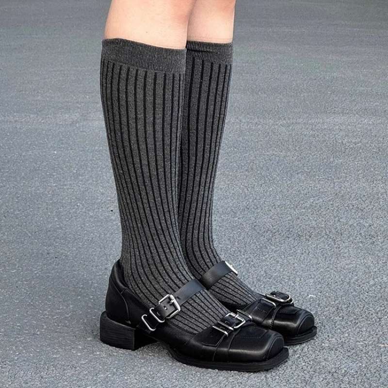 Yutu's niche round head shallow mouth single shoes summer dark punk leather shoes women's 2025 new black shoes