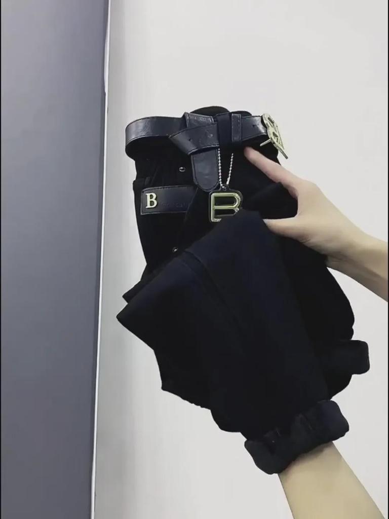 Γυναικείο βελούδινο καρότο τζιν με ψηλόμεσο, Φθινόπωρο/Χειμώνας 2023 - Χαλαρή εφαρμογή, αδυνάτισμα, σε στυλ χαρέμι ​​μεγάλου μεγέθους.