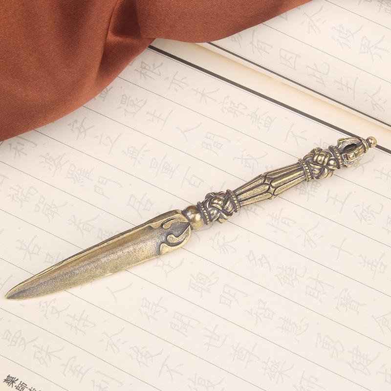13.6cm Vintage Brass Tibetan Handheld Religious Ritual Instrument Demon Subduing Vajra Prong Craft Old Copperware Wholesale