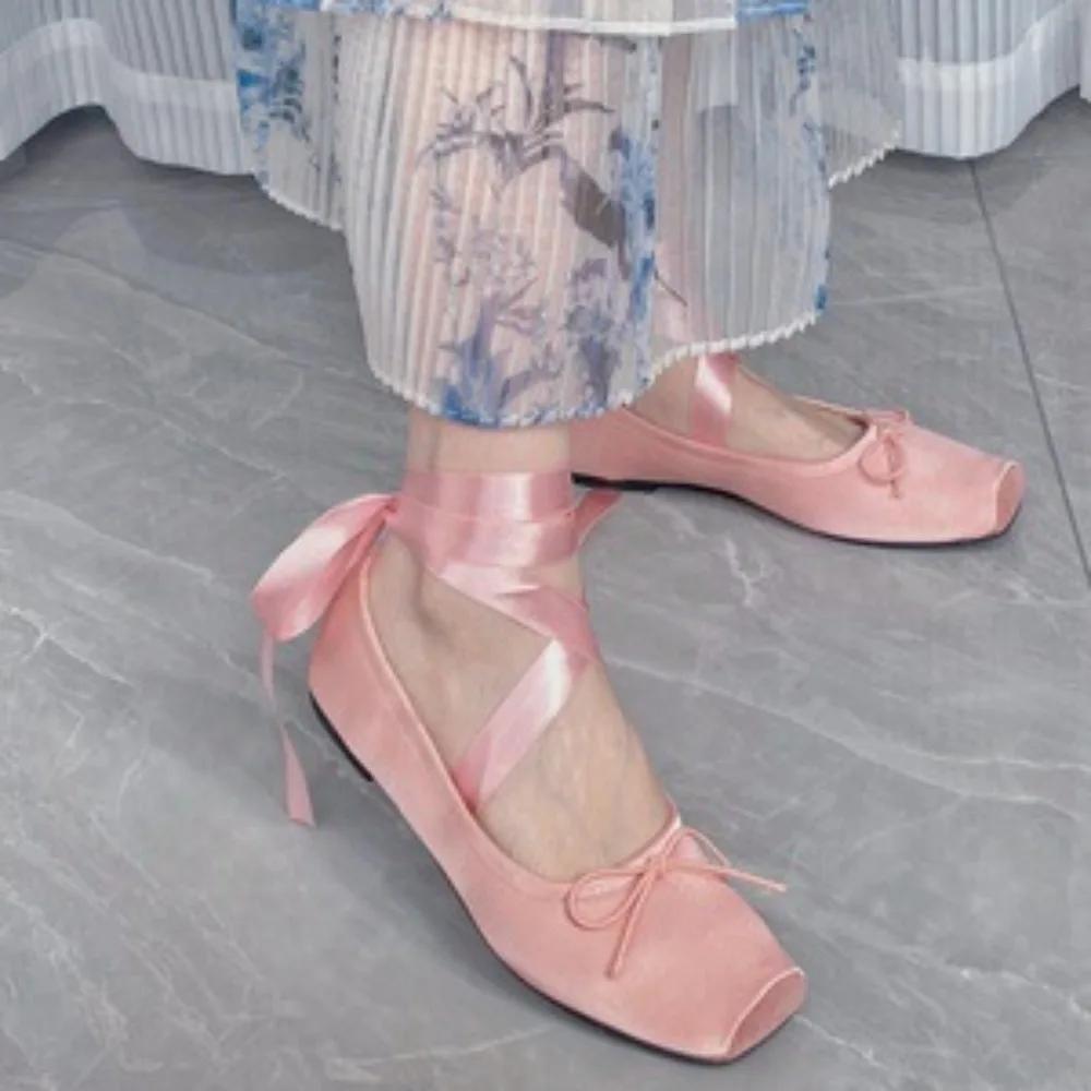 Балетки Роскошные балетки Женские осенние туфли на плоской подошве с ремешком Женские темпераментные туфли Мэри Джейн с квадратным носком Розовые 41 розовый 3330₽