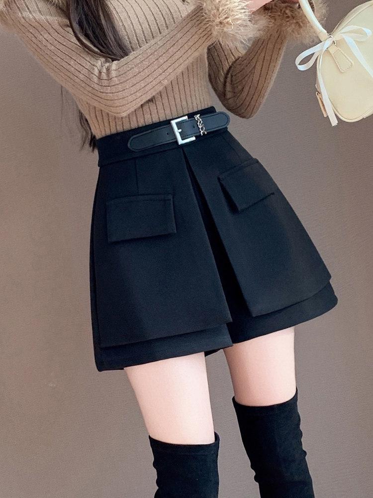 Women's High-Waisted A-Line Skort: 2026 Spring/Summer Fashion, Two-Piece Design, Wide-Leg, Casual Shorts.