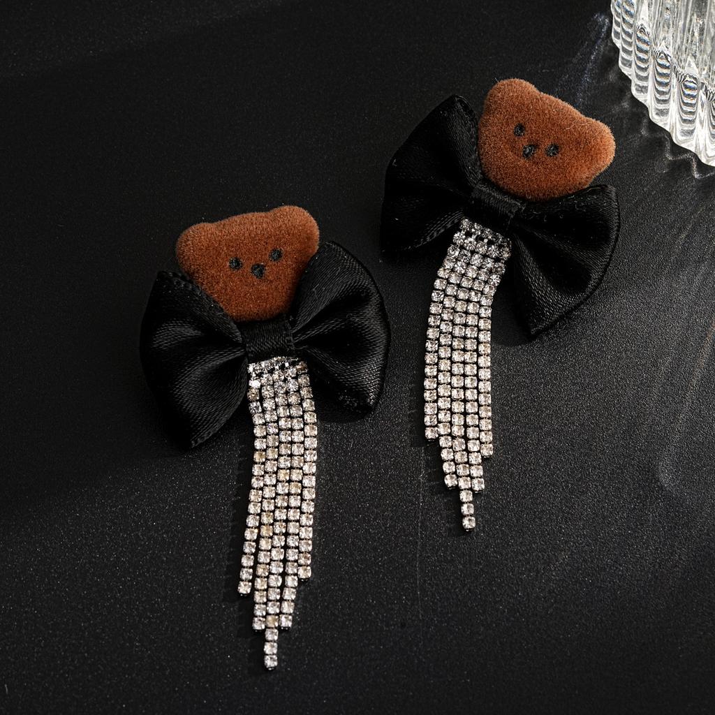 Silver Needle with Diamonds, Flocking Bow, Bear Fringed Earrings, Light Luxury, High-end Stud Earrings, Trendy Design, Temperament Earrings.