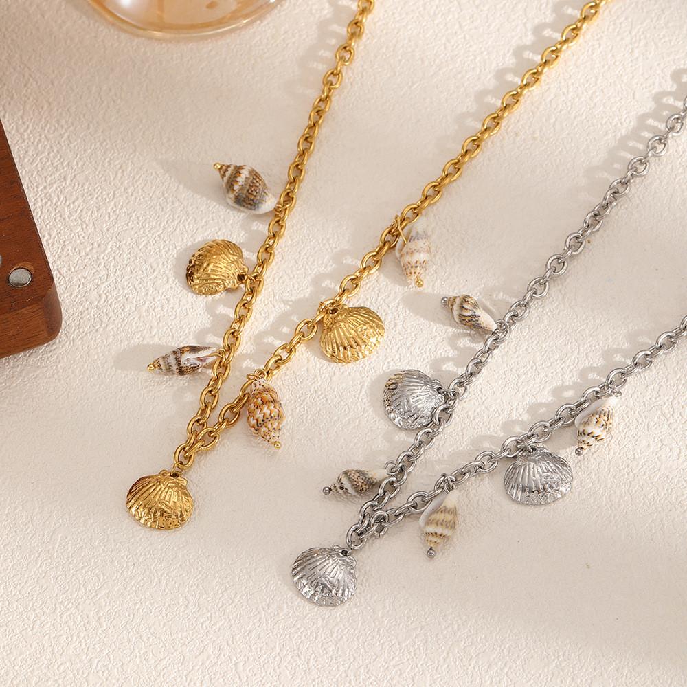 Seashell Pendant Necklace For Women With Adjustable Steel Chain Ocean Style Gift For Her