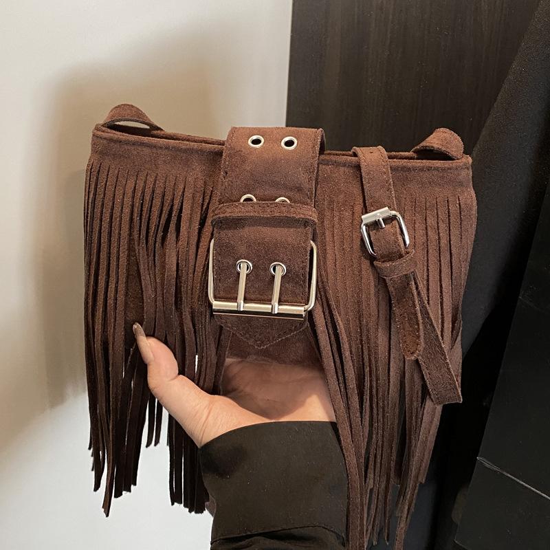 Niche fringed bag women's 2025 new high-end versatile suede shoulder messenger bag casual retro commuter bag