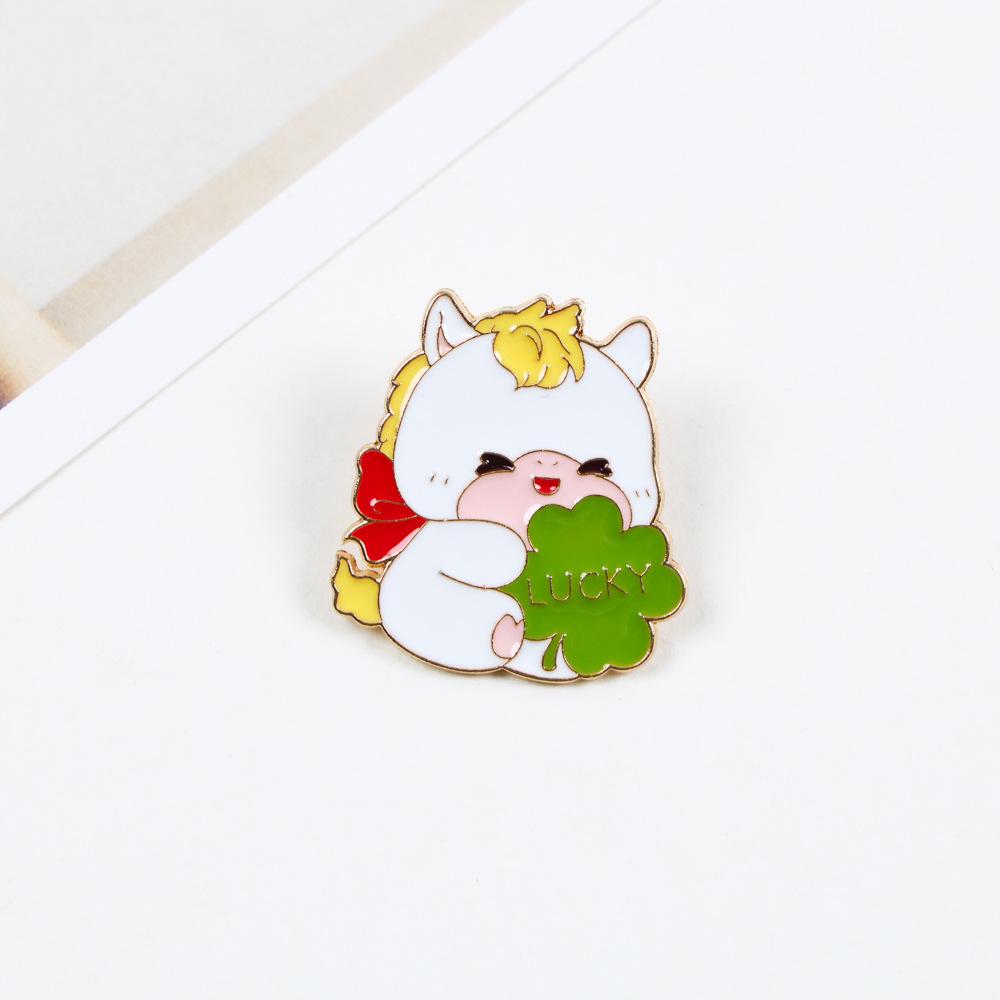 1/6 Stück 2026 Pferdejahr Broschen Niedliche Cartoon-Tierkreiszeichen-Pferde Metallabzeichen Anstecknadeln Kleidung Tasche Zubehör Neujahrsgeschenke