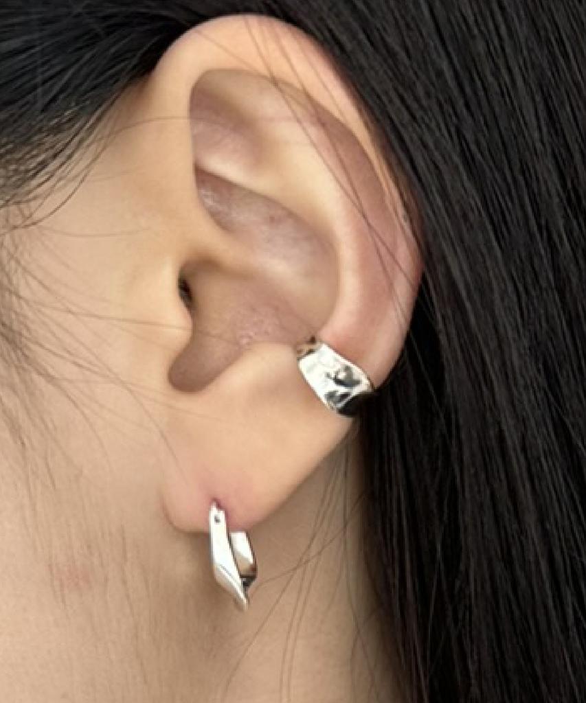 Baradu [Baradu 925] Smooth Curve Earcuff