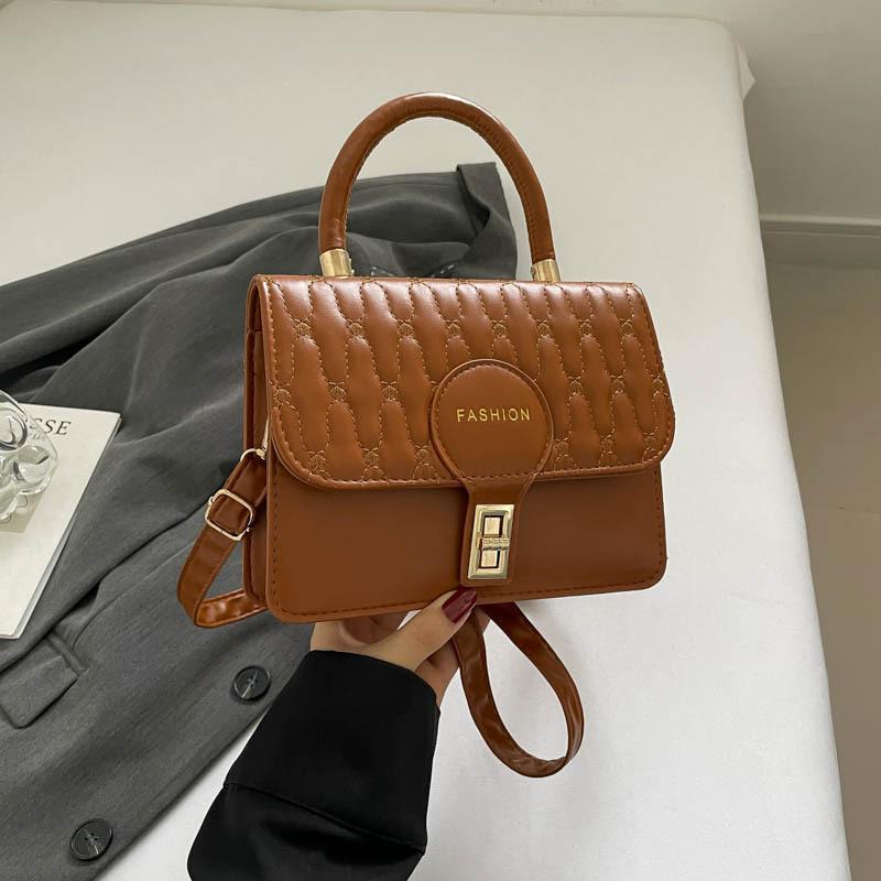 Practical Temperament Portable Small Square Bag 2025 New High Value Shoulder Bag High Value Casual Messenger Women's Bag
