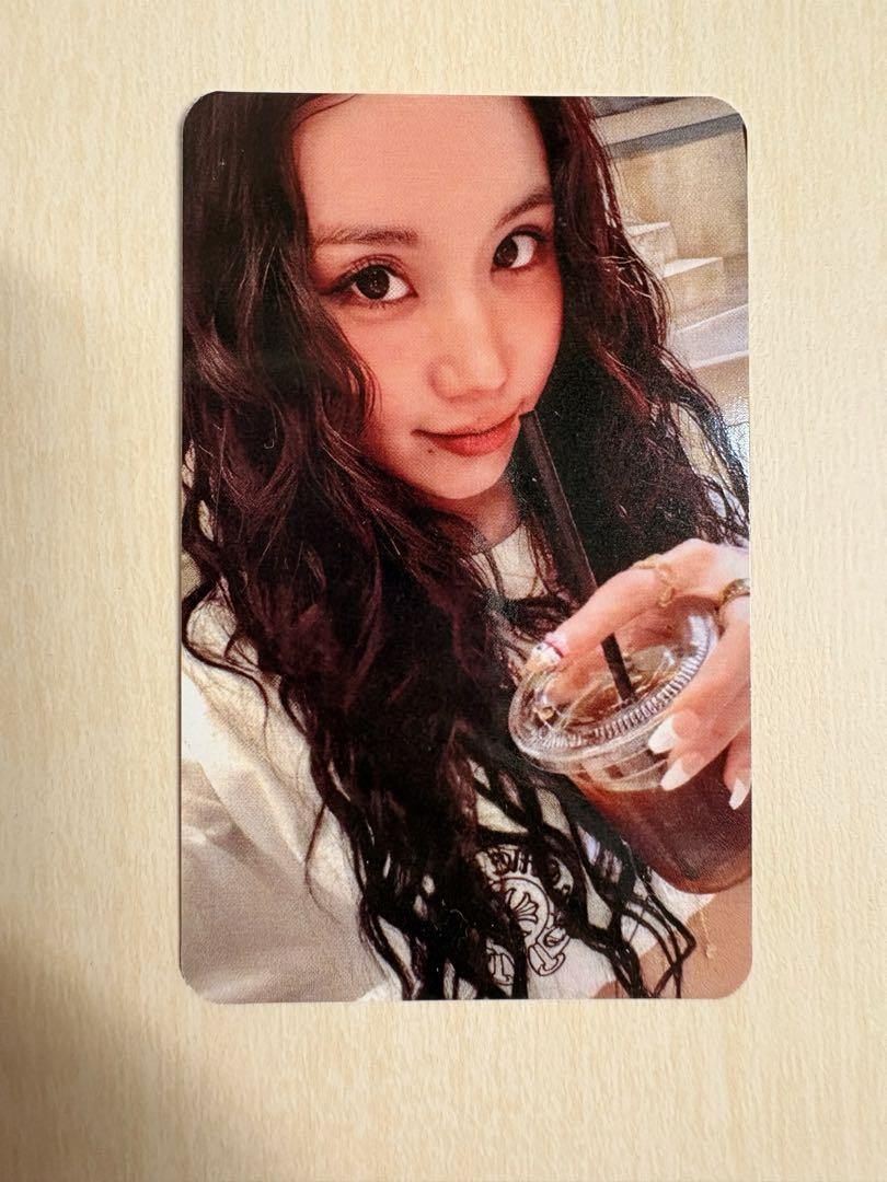 

[USED] TWICE Chaeyoung Trading Card This is for Soundwave