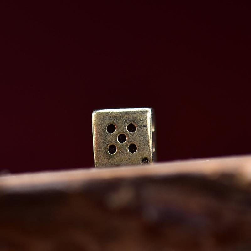 

Браслет ручной работы из меди с буддийской подвеской и квадратными разделительными бусинами