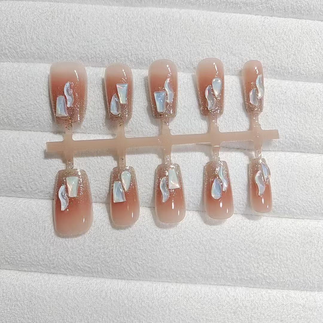 

Sparkling Diamond Glitter False Nails Set - 10 Pieces, Medium Tapered, Colorful and Handmade.