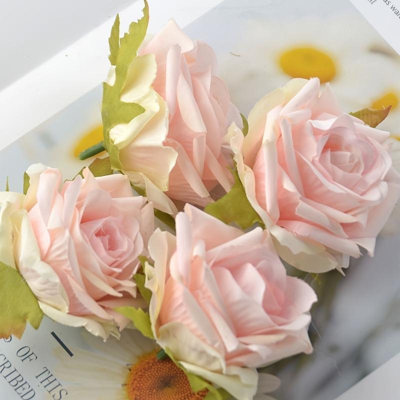 A Pack of 5 Artificial Rose Flower Heads Suitable for Indoor Decoration and Floral Arrangements 1Pcs