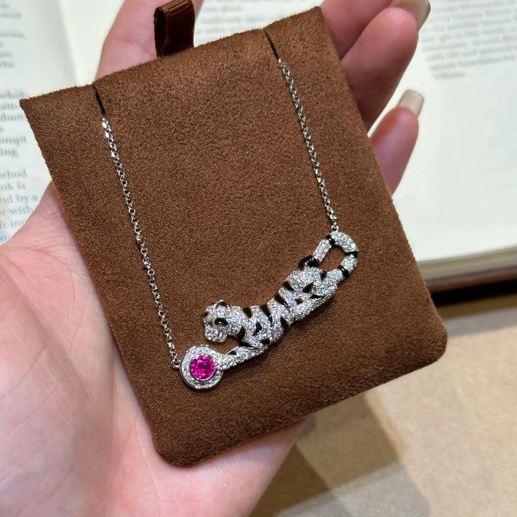 Vintage Medieval Heavy Industry Red Corundum Cheetah Necklace Light Luxury Full Diamond Leopard Collarbone Chain Leopard Pendant Female