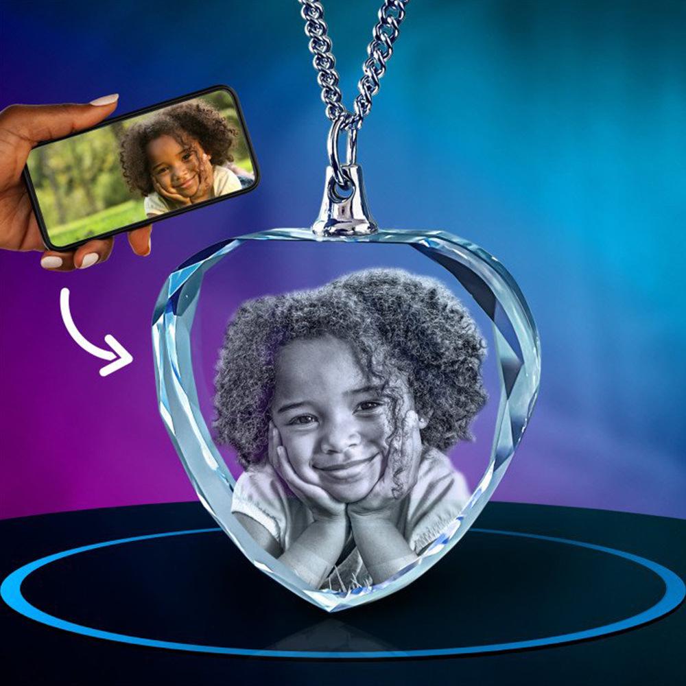 Custom 3D Laser Engraved Crystal Pendant: Portrait & Pet Design Gift