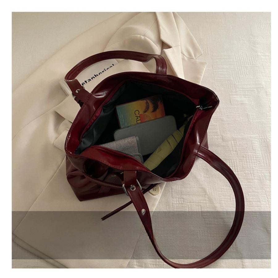 Chic Faux Leather Tote Bag for Women Large Capacity Commuter Shoulder Handbag