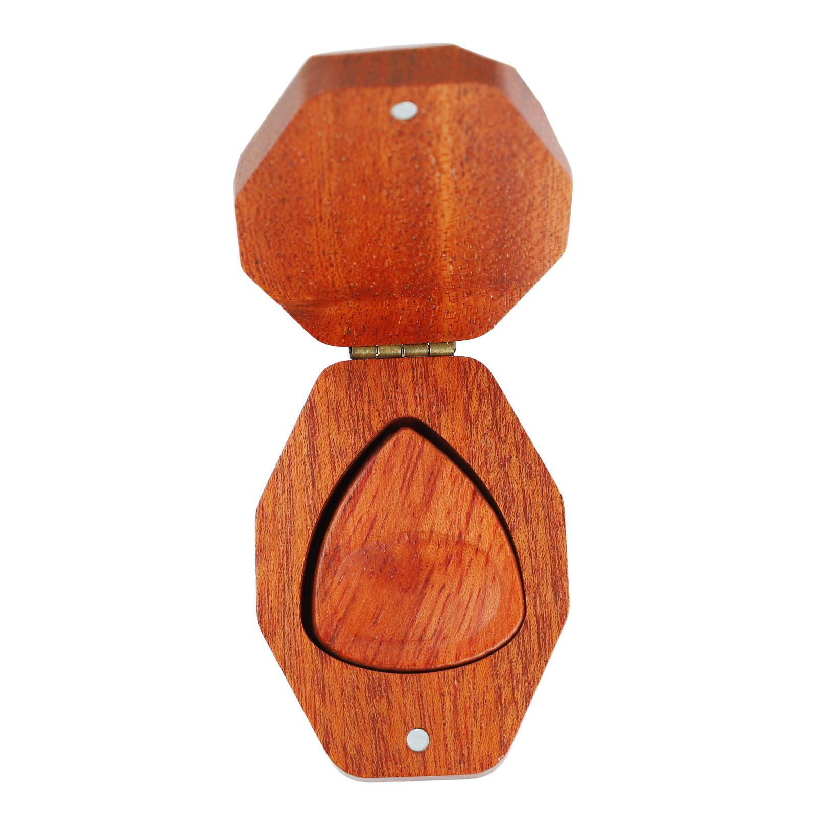

Guitar Pick Holder Wooden Small Portable Smooth Surface Guitar Accessories Storage Case with 3 Picks