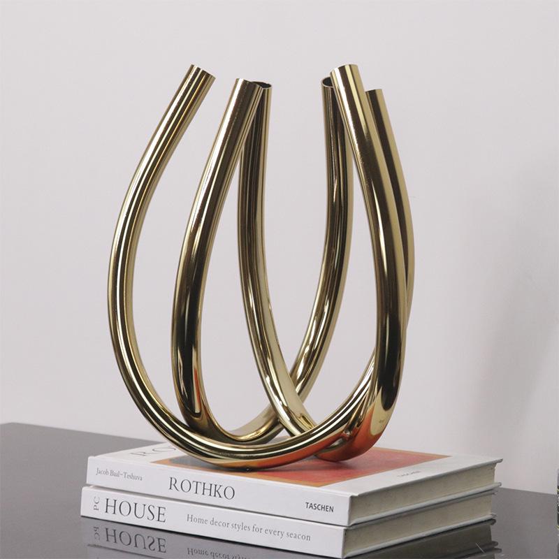 Elegant Metal Vase for Flower Arrangements - Luxury Decor for Living & Dining Rooms