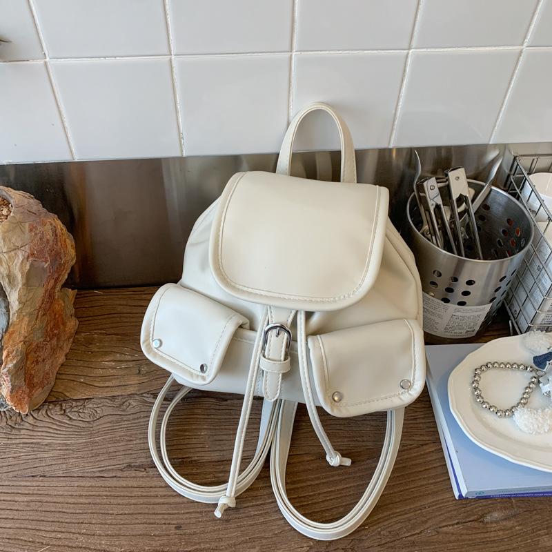 Simple, Fashionable and High-value Silver Handbag for Women 2025 New Korean Version of Casual Niche Commuter Backpack for Women