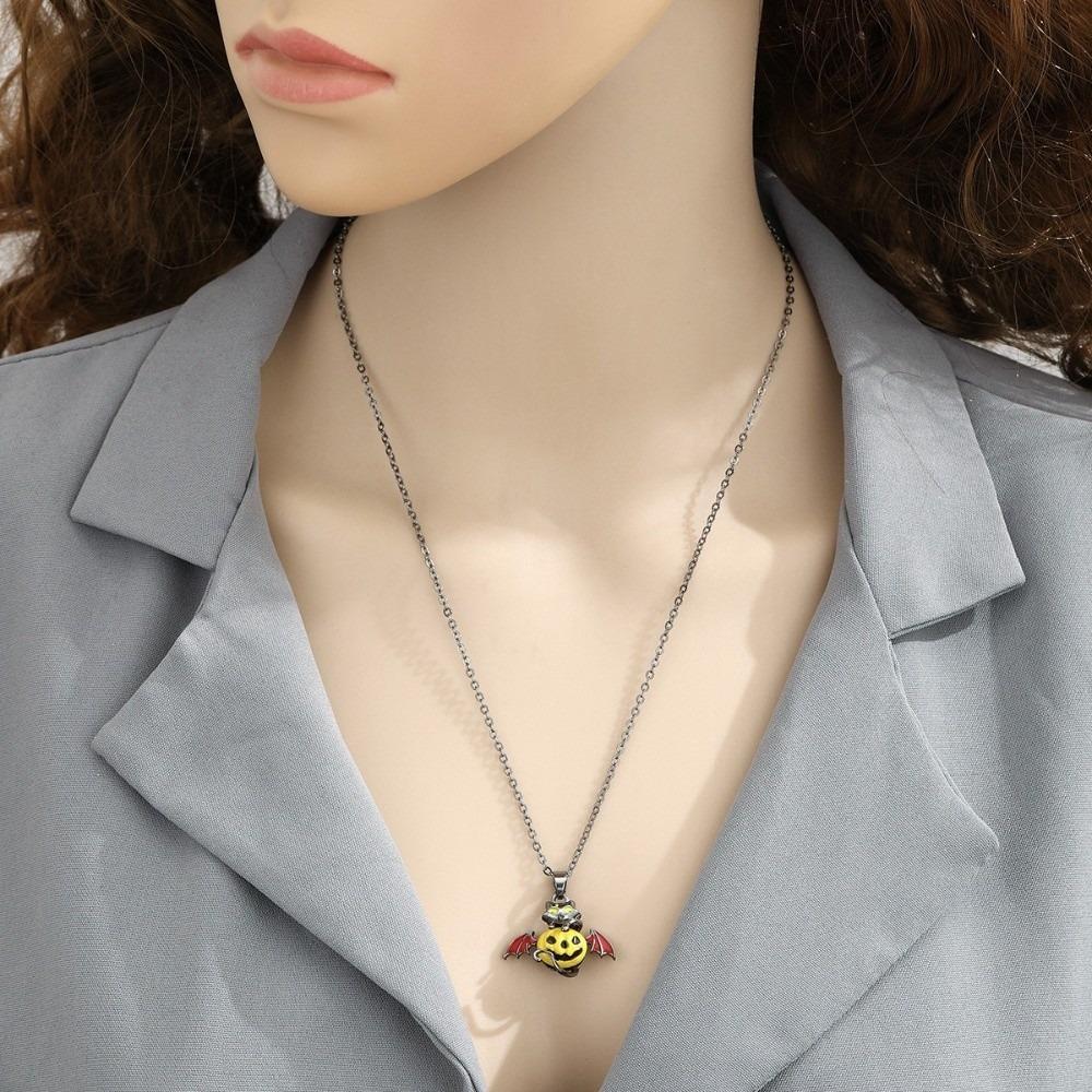 Black Silver Gothic Clavicle Chain Zinc Zinc Alloy Halloween Heart Choker Bat Wings Pendant Necklace Casual