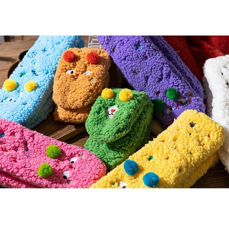 Chaussettes en laine de peau de mouton pour femmes Longueur mi-mollet Chaussettes de sol mignonnes pour l'automne et l'hiver Épaissies et chaudes Chaussettes de nuit ultra-épaisses pour usage domestique