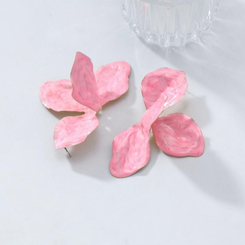 Sophisticated Earrings Ear Jewelry Flower Studs Earrings Unique Ear Pendant Alloy Texture Ear Pin for Fashion Lover