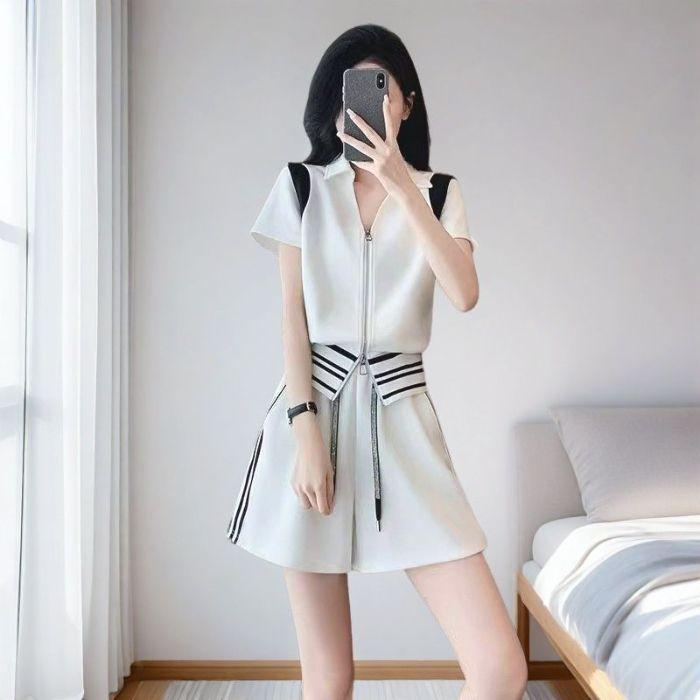 High-end Casual Sports Suit for Women, Summer Fashionable Short-sleeved Shorts Two-piece Set