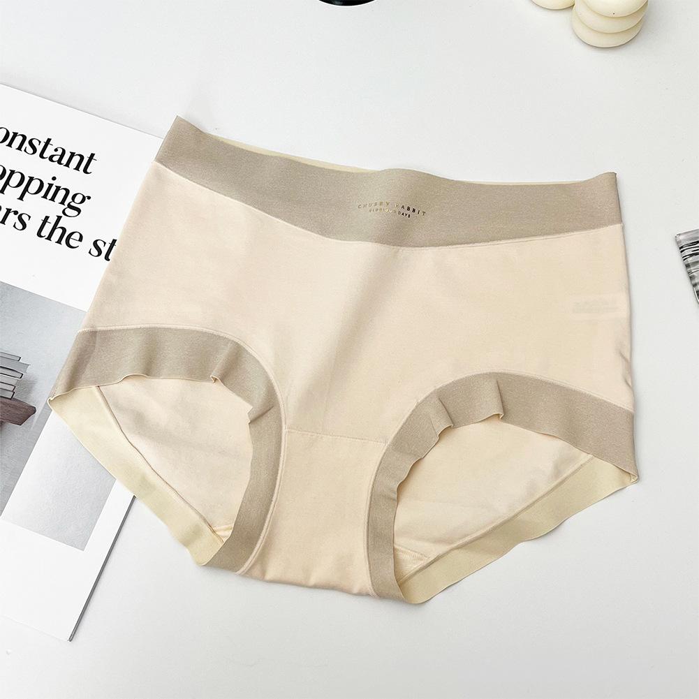 

Ladies Spring and Autumn Anti Bacterial Breathable Non Trace Mid Waist Flat Angle Briefs one size