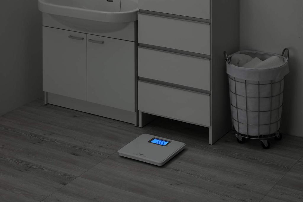 TANITA Body Powers On When You Step On A4 Backlit Scale, Small, White, HD-662-WH, It, Approx. Size,