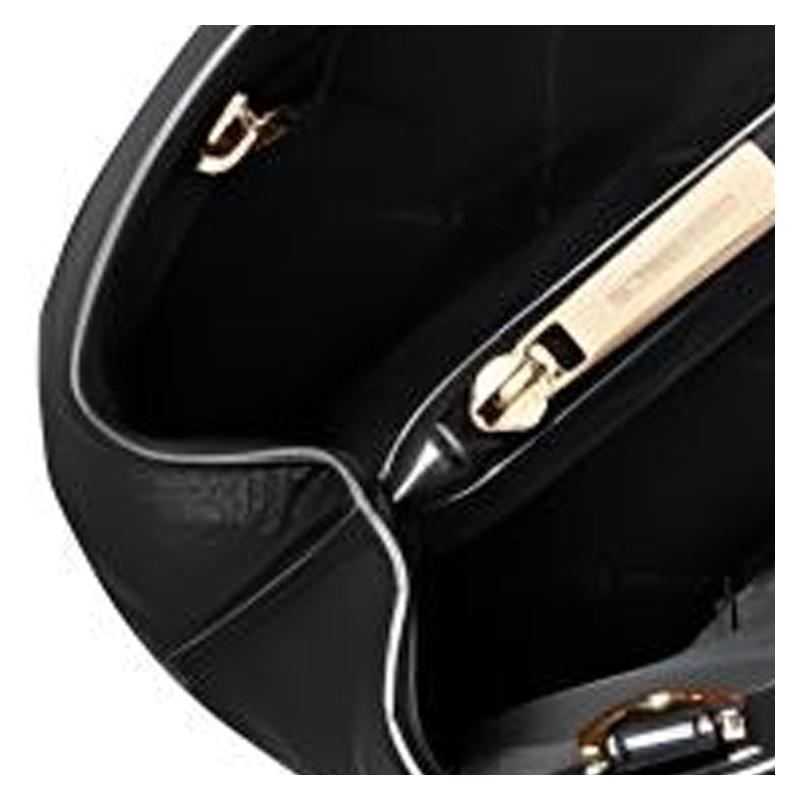 Michael Kors Crosby Classic Commuting Elegant Gold Logo Leather Handheld Shoulder Crossbody Bag Women's Black