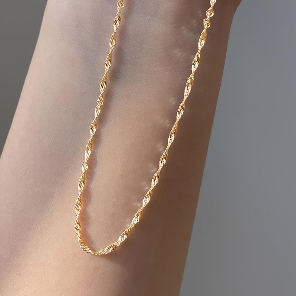 Exquisite Gold Plated Stainless Steel Thin Chain Necklace for Women Simple Style Clavicle Chain Female Zircon