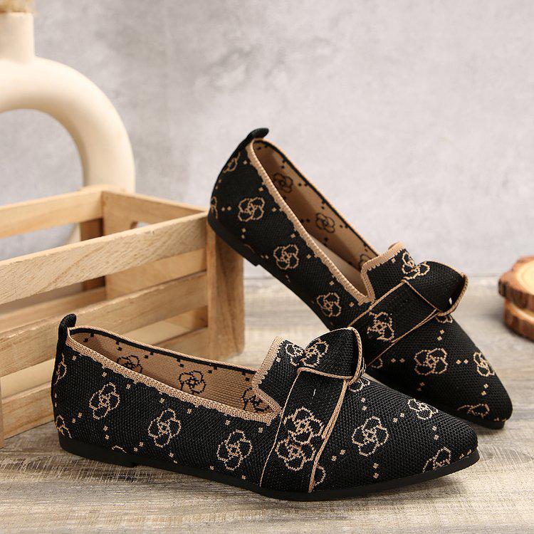 2024 Breathable Lightweight Slip-on Fashion Shoes with Bow, Pointed Toe, and Plus Size Options