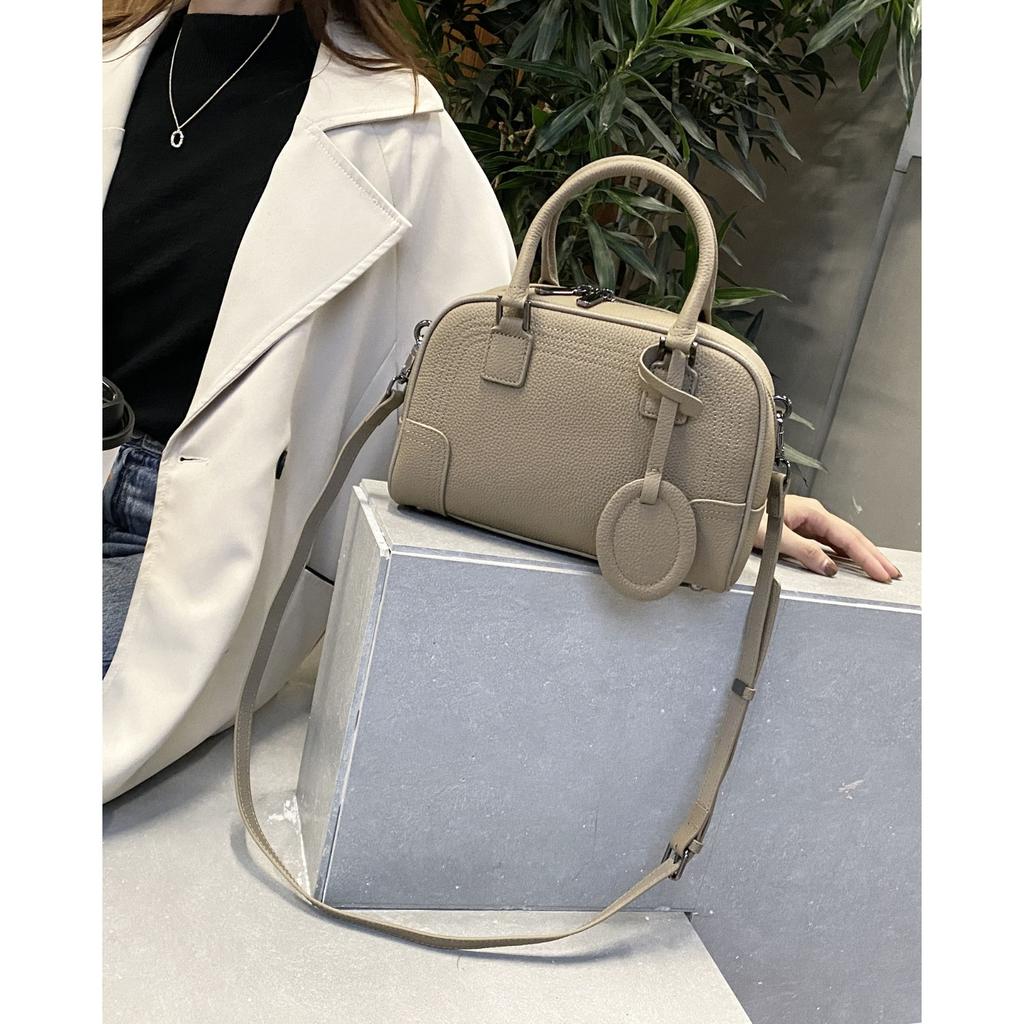 Cowhide Women's Bags, One-shoulder Crossbody Women's Bags, Fashionable Large-capacity Soft Leather Handheld Round Bags, Simple