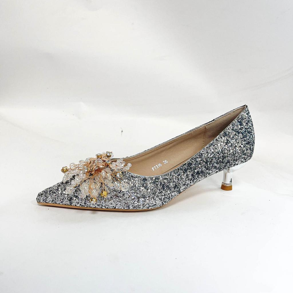 A fashion sequins new noble wedding banquet women's high heels versatile.. CM