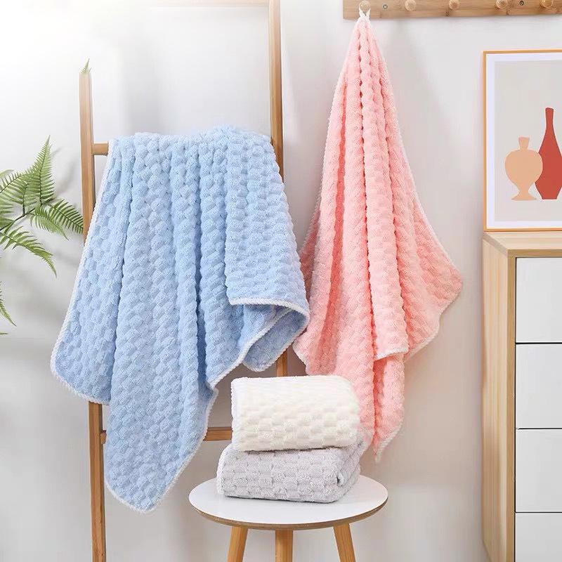 Gaoyang Soft Coral Fleece Plaid Bath Towel Set - Absorbent, Non-shedding, Golden Turtle Design