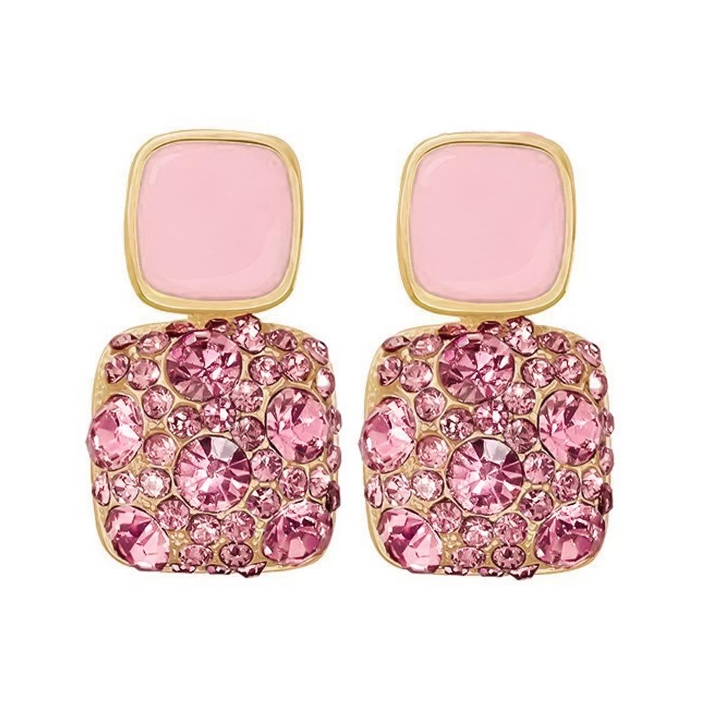 

Стиль 2025 года: Серьги квадратной формы с бриллиантами — модный корейский дизайн для универсального, элегантного образа